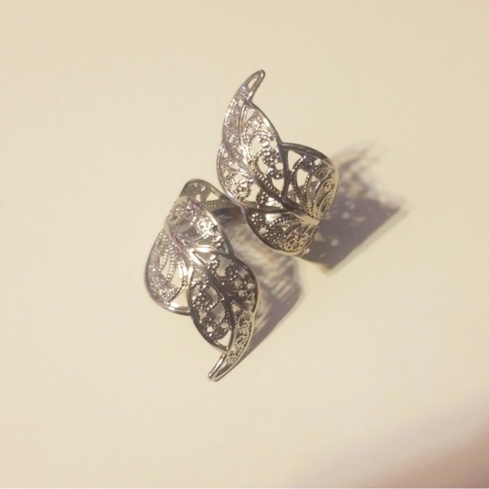 Leaf Ring: Size 9